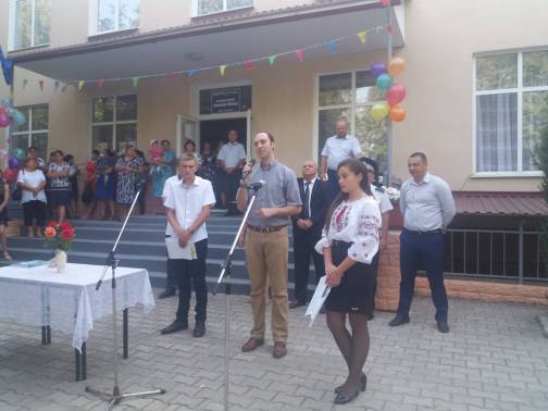 40633618_686173568421784_1224267736096440320_o